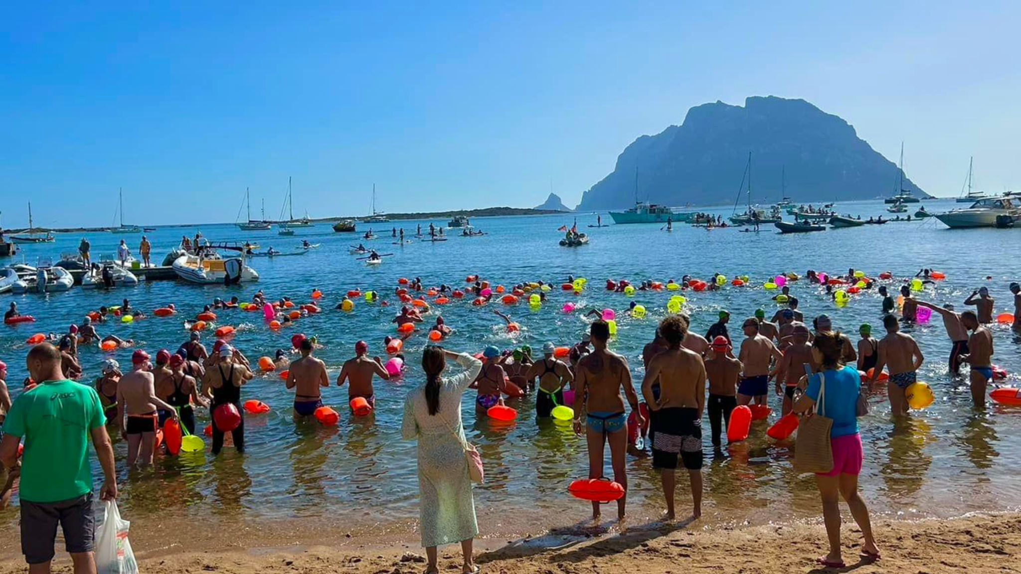 Successo per la traversata a nuoto Porto San Paolo - Tavolara