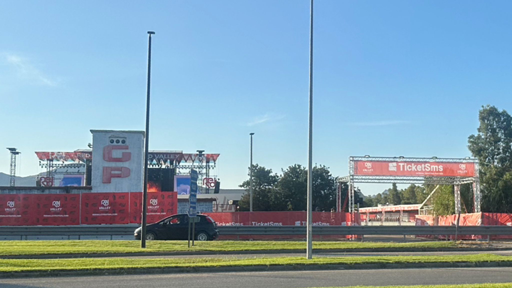 Olbia, si aprono i cancelli del Red Valley: al via la prima serata