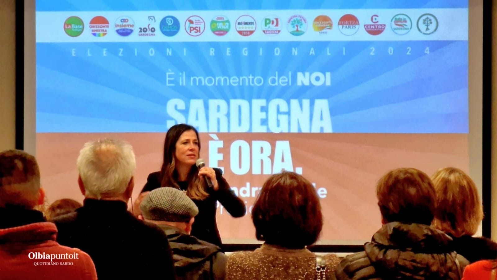 Olbia, bagno di folla per la candidata presidente Alessandra Todde: sul tavolo i temi 