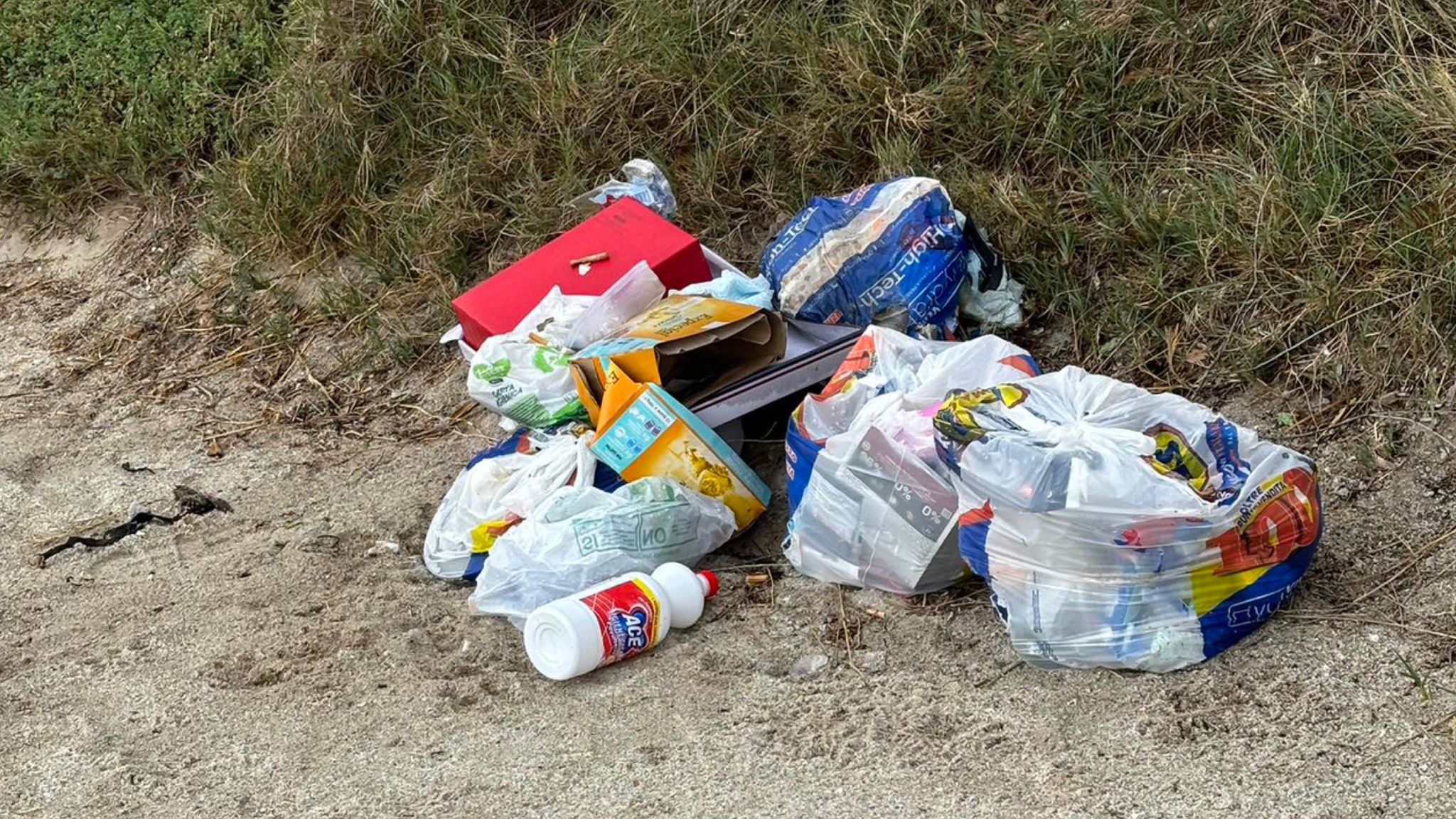 Olbia, via i cestini dalle spiagge? Ecco dove vengono abbandonati i rifiuti 
