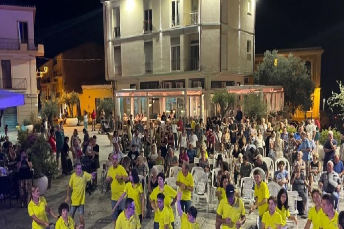 Arzachena: la forza degli Amici di Nemo conquista la piazza