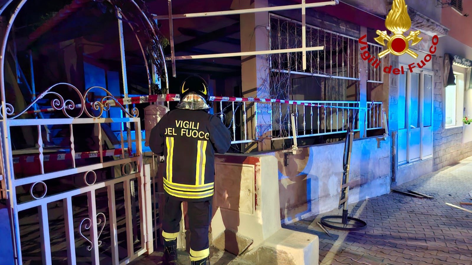 San Teodoro, esplode ordigno vicino a un ristorante: intervento dei vigili del fuoco