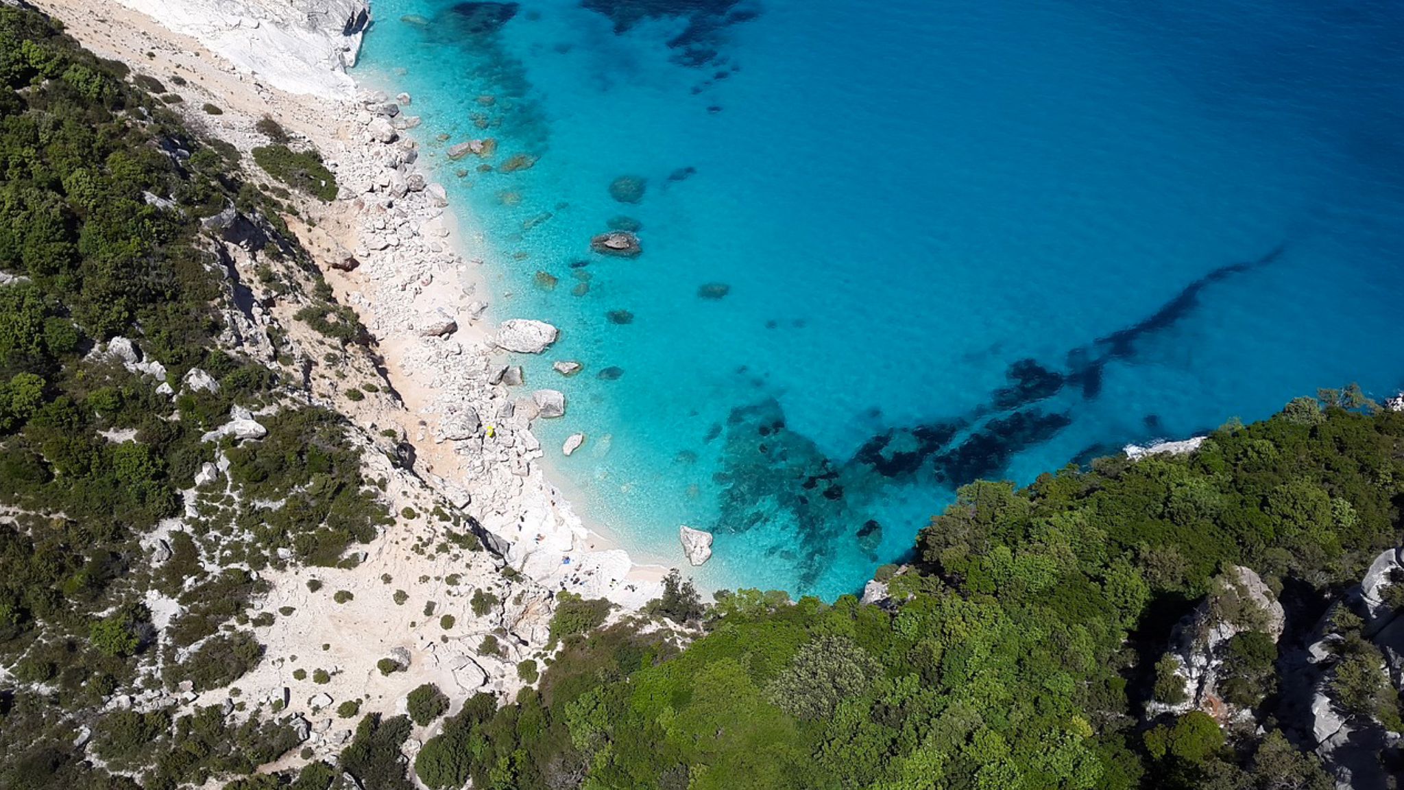 Sardegna, trasporti e intrattenimento: come cambia il settore turistico