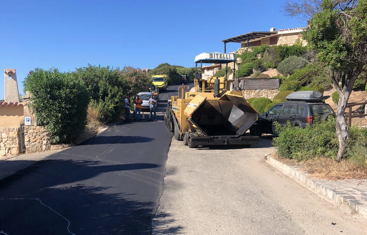 Arzachena: 50mila euro per asfaltare Baja Sardinia 