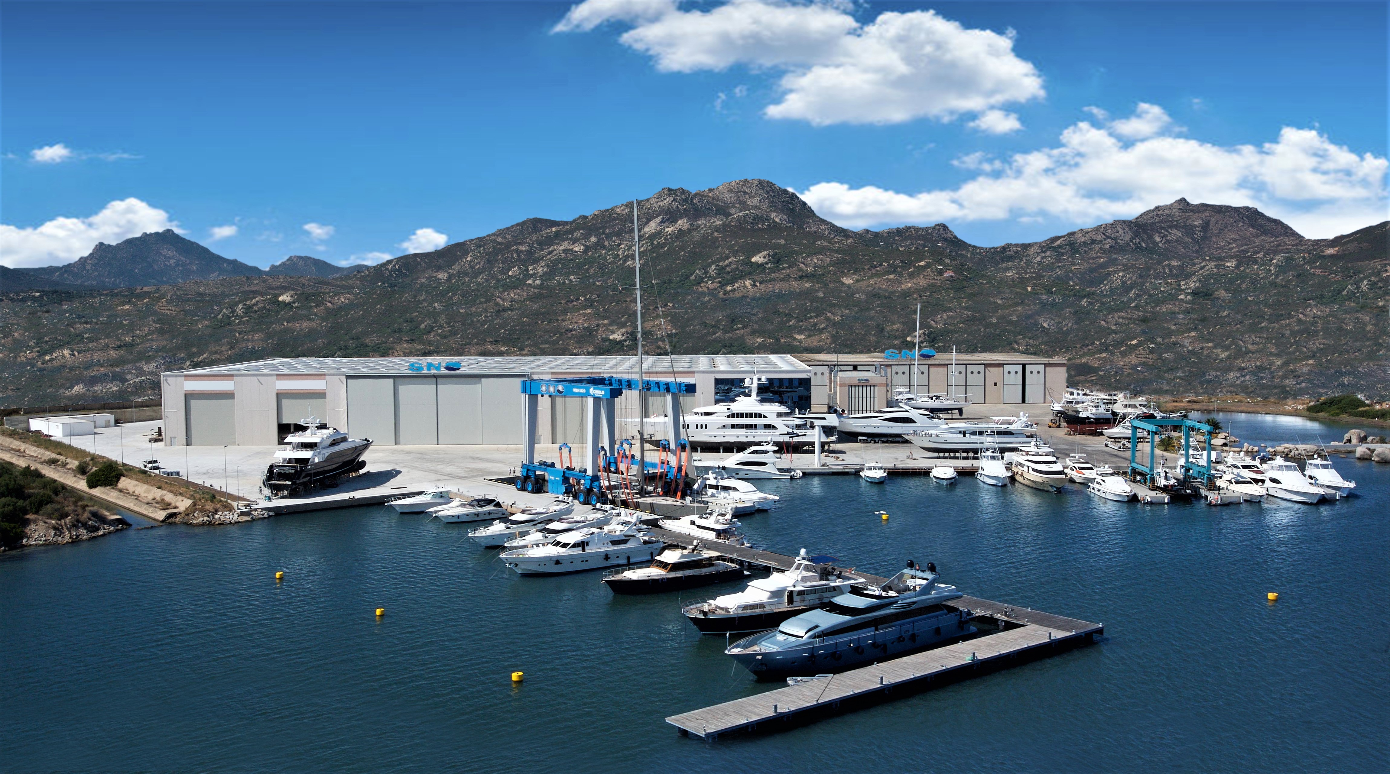 Olbia: accordo strategico tra i cantieri SNO Yachts di Olbia e Italian Yacht Store