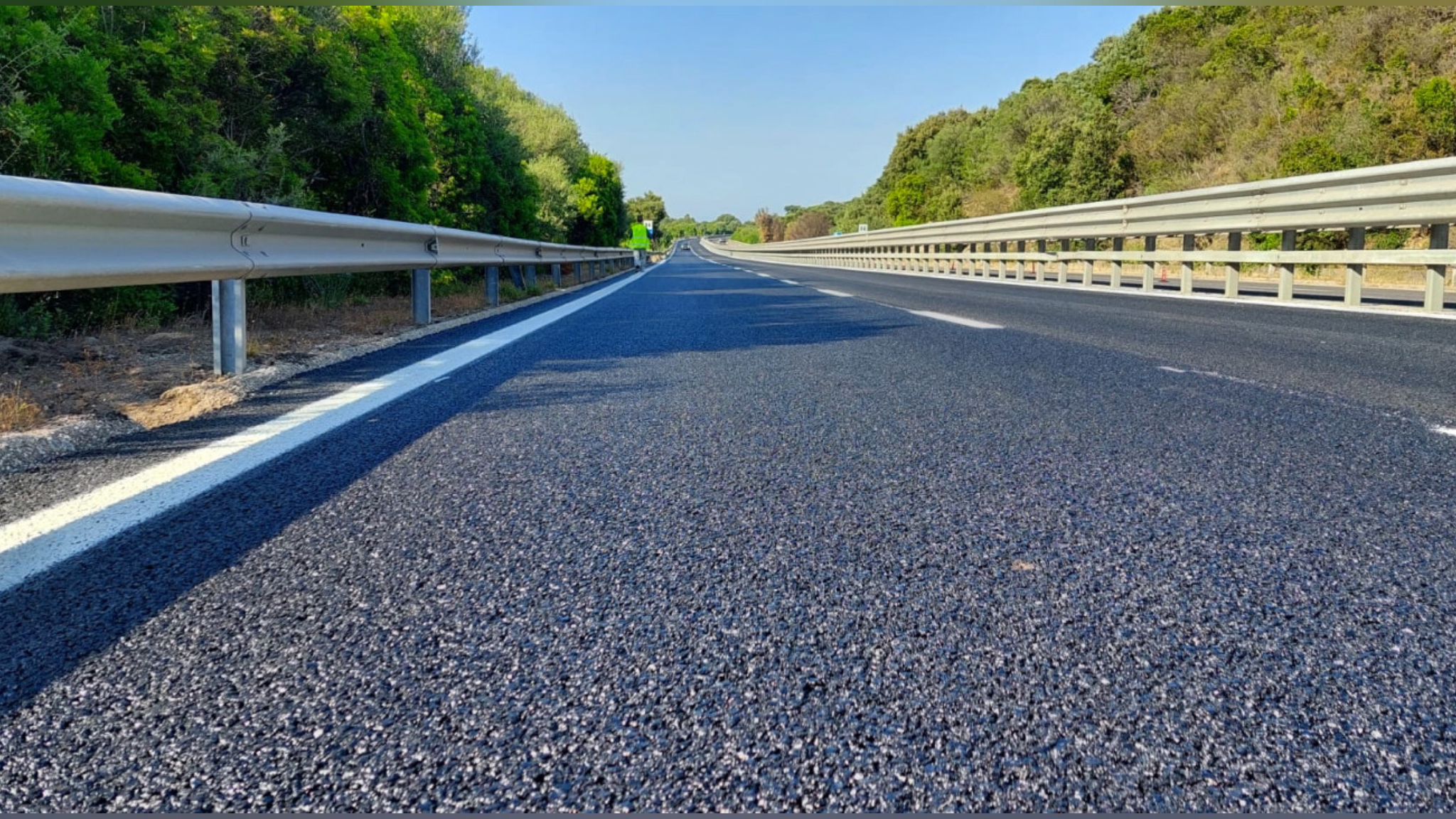 Incidente sulla ss 131 dcn: traffico bloccato per mezz'ora