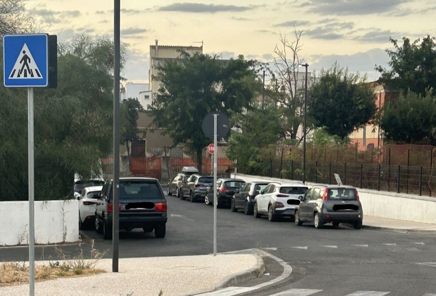 Olbia, strade bloccate da auto e rotatorie strette: vita da incubo per gli autisti bus