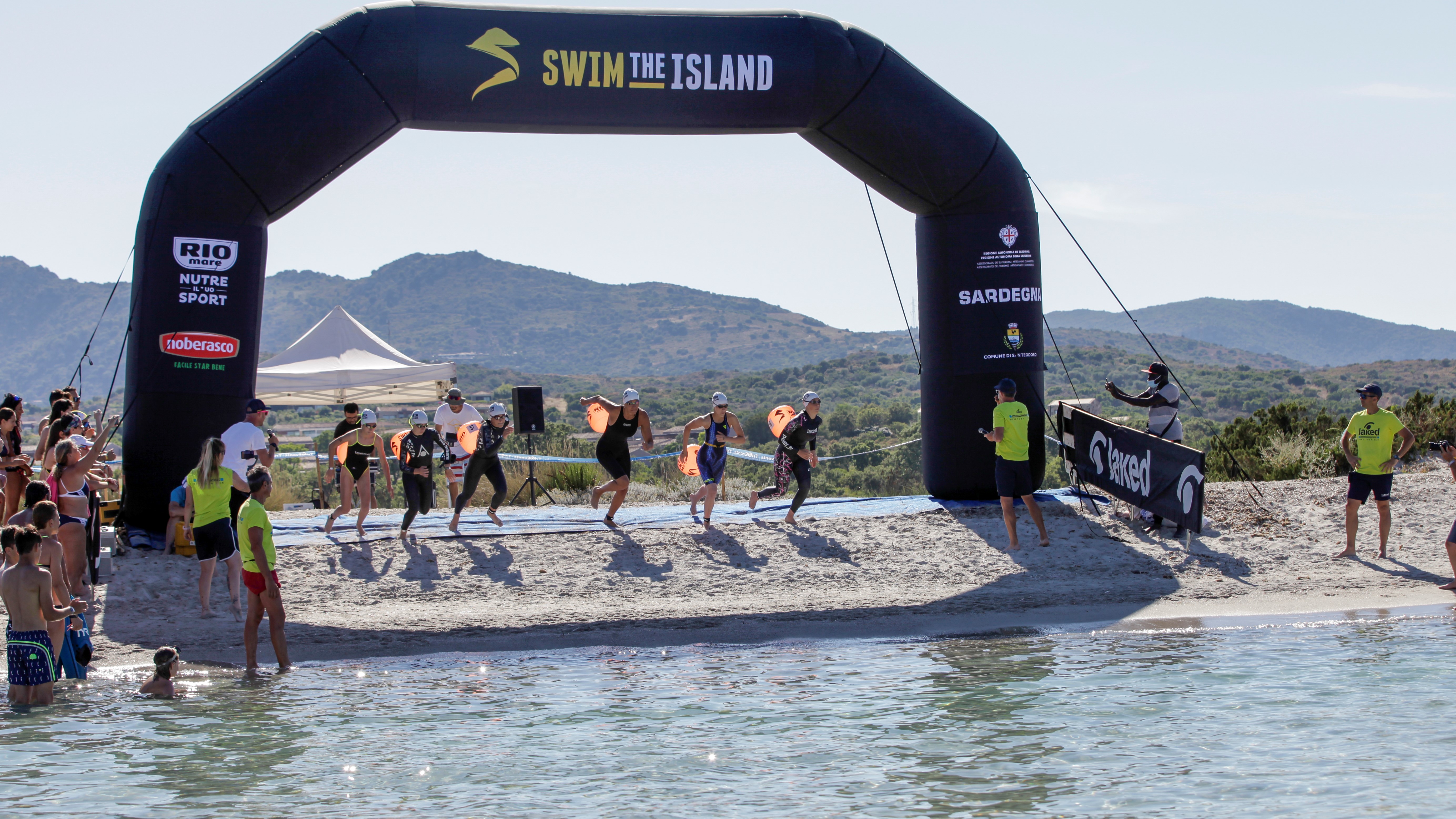 Swimtheisland Sardegna - San Teodoro: Savia e Gigli i campioni dello Sprint Challenge