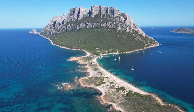 Olbia, Tavolara verso il passaggio a Loiri Porto San Paolo: accordo tra i Comuni