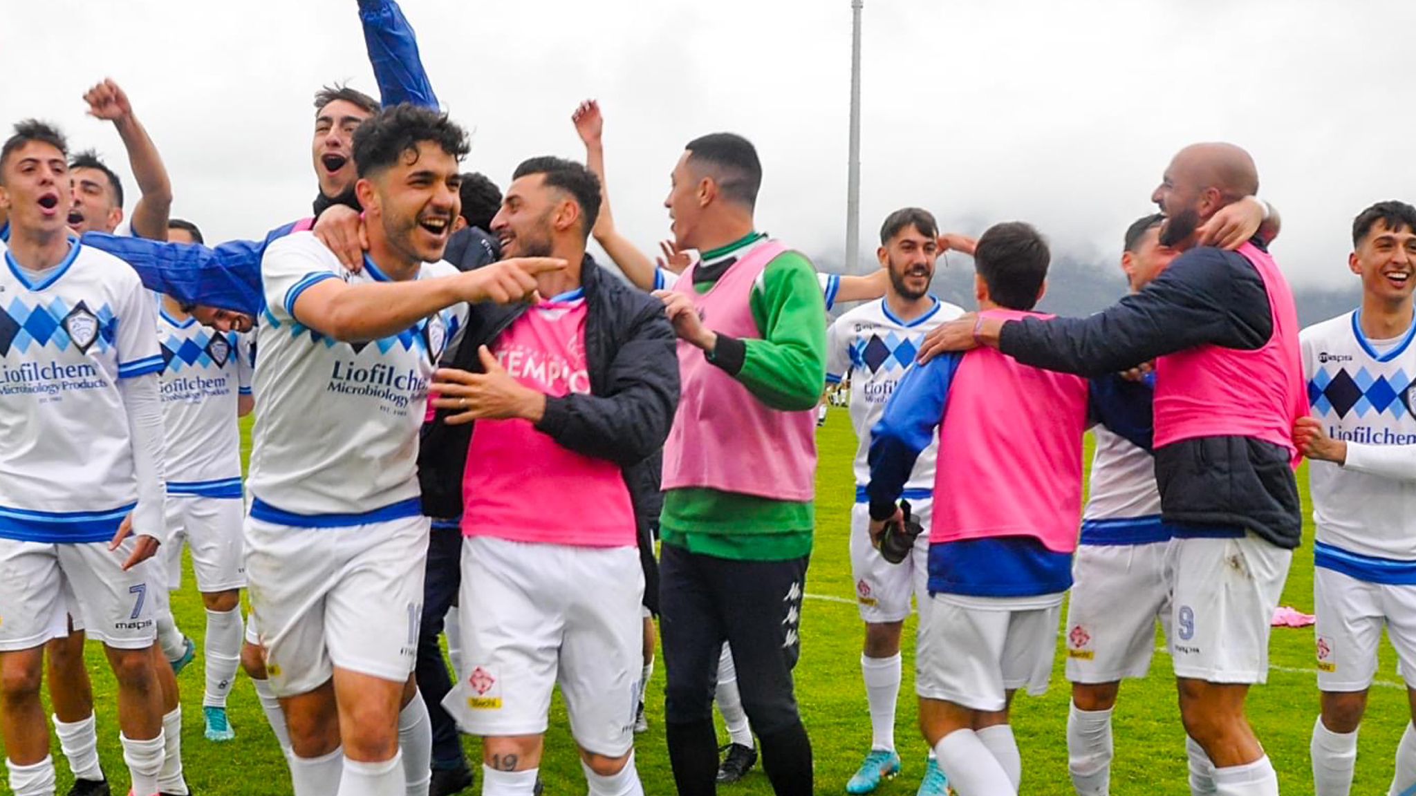 Tempio in festa: gli azzurri vincono il campionato