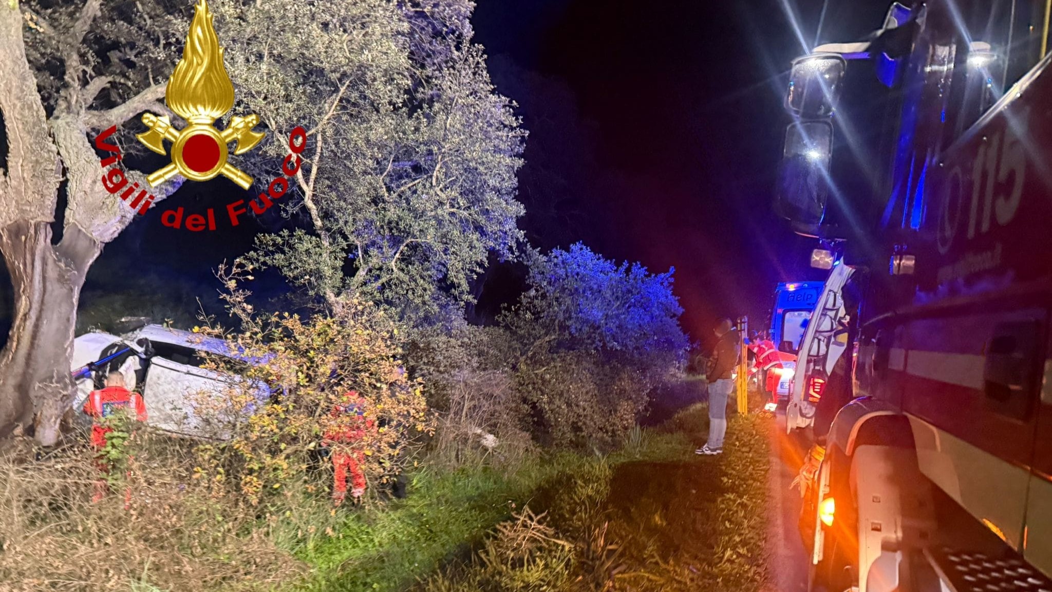 Tragedia di Capodanno sulla SP 84: auto esce di strada e si ribalta, muore trentenne