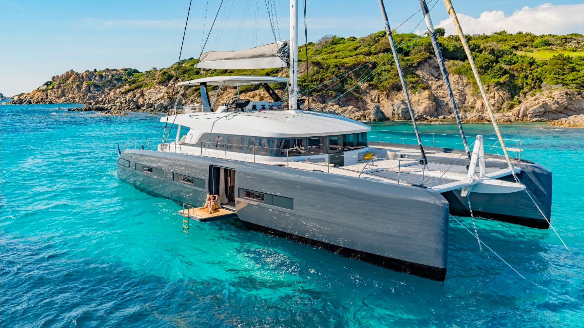 Olbia: alla Marina Cala dei Sardi arriva Lagoon Seventy7