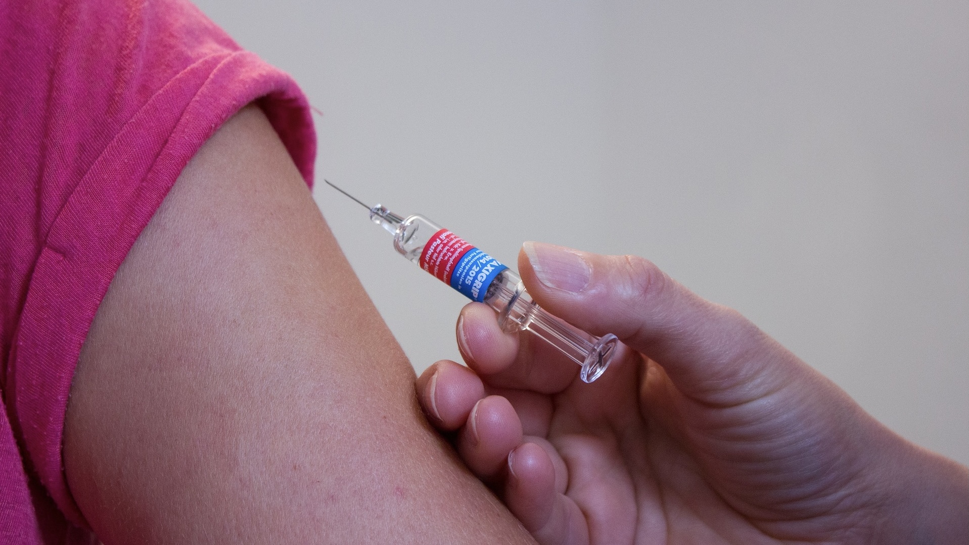 La variante indiana attiva un allarme a Londra: colpisce i vaccinati con una dose
