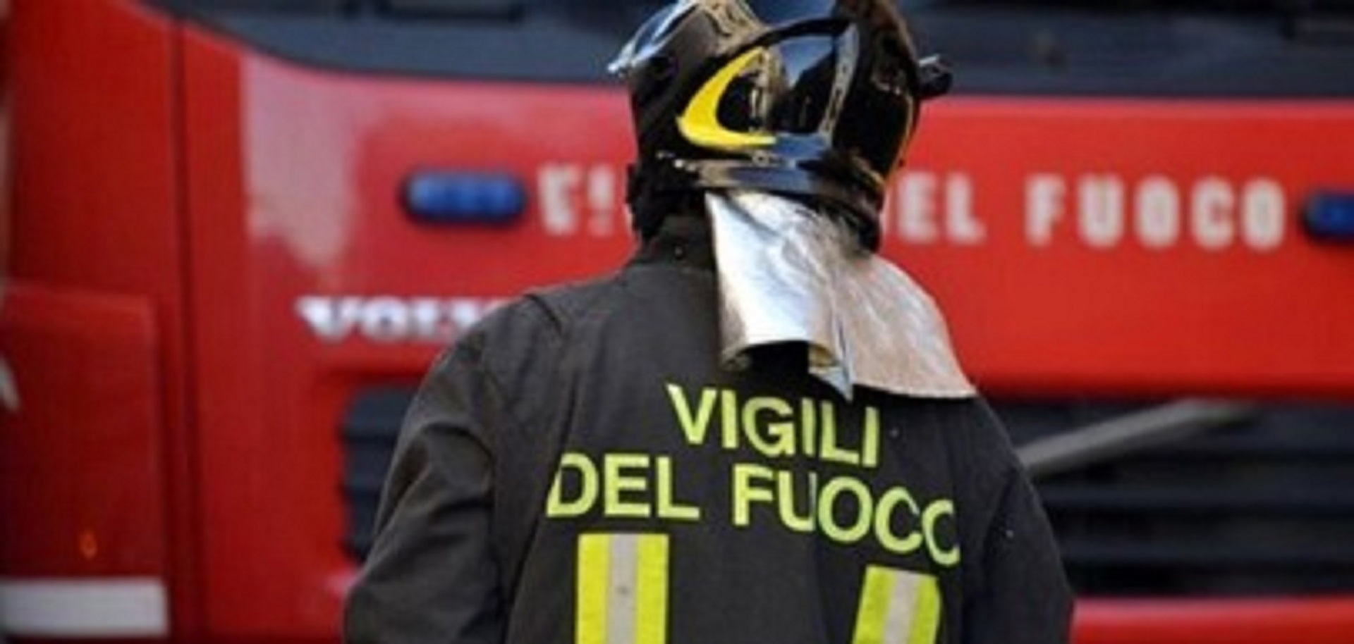 Nord Sardegna, auto incendiate in pieno giorno: paura dei residenti