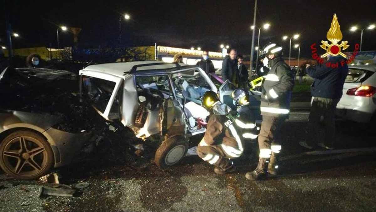 Maxi tamponamento sulla SS 554: 7 feriti