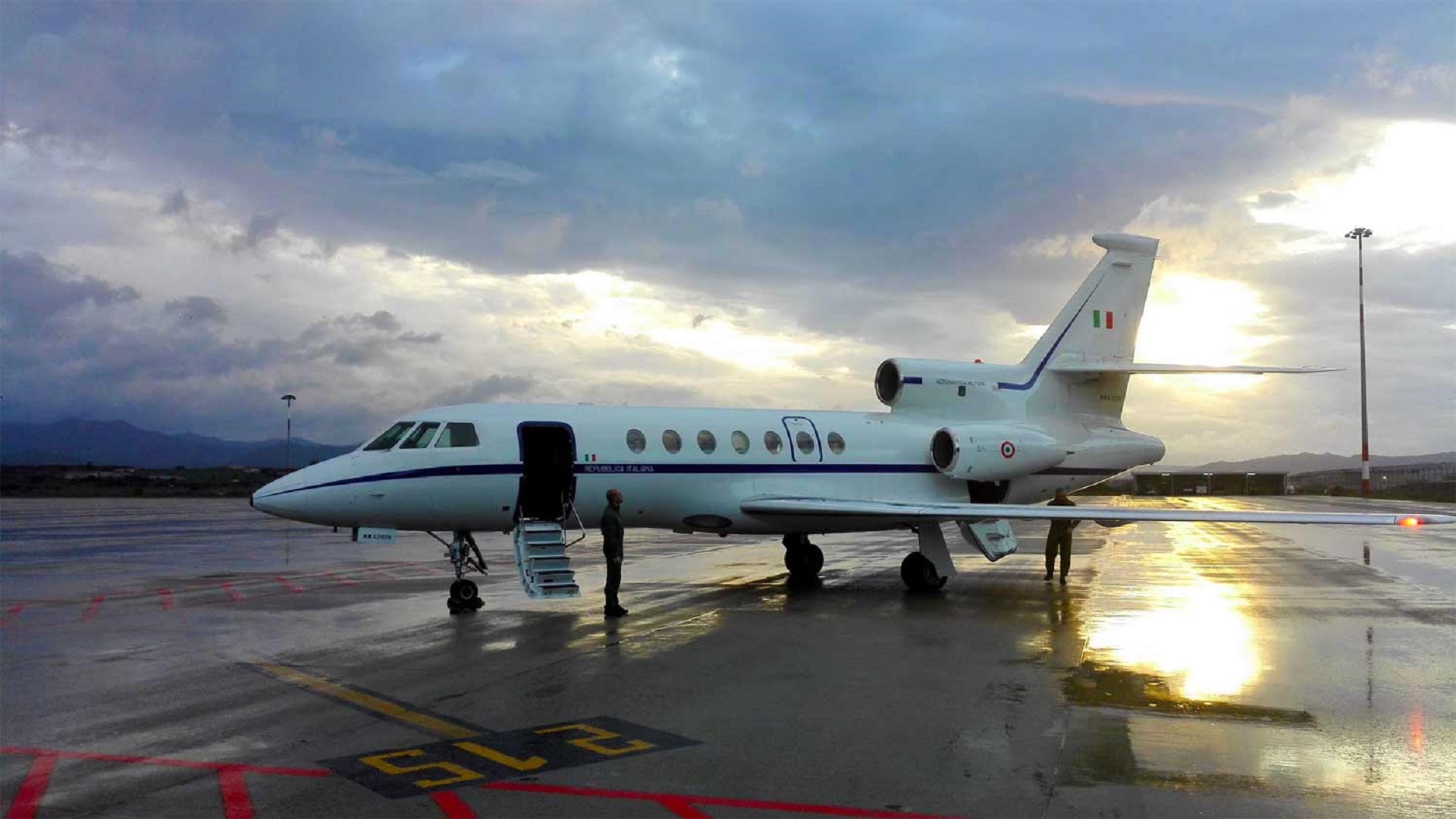 Volo d'emergenza per due gemellini in pericolo di vita
