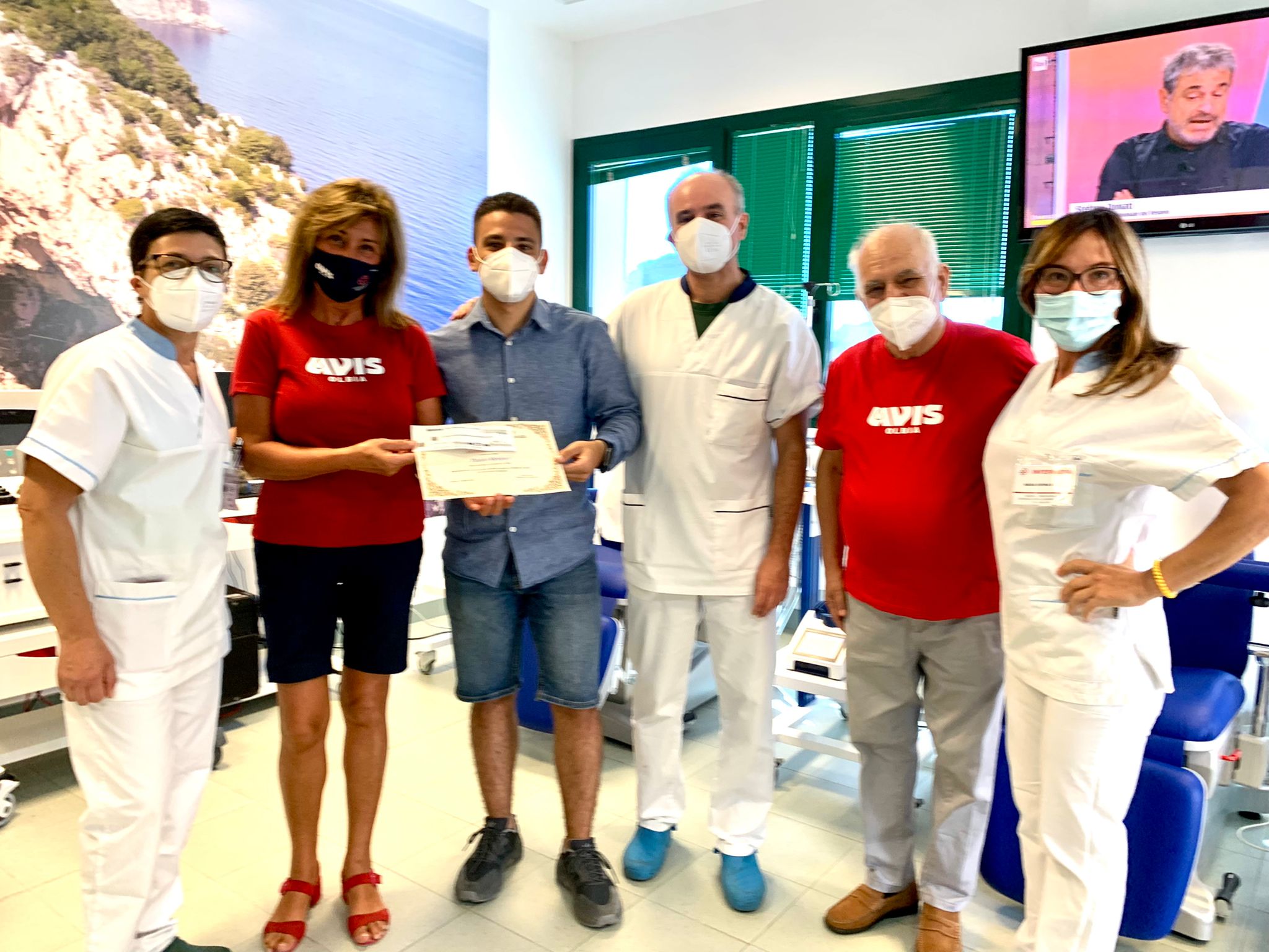 Olbia: il laureato donatore Stefano Punzo vince il premio dell'AVIS