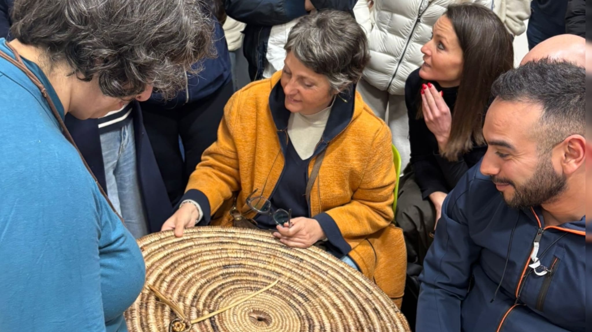 Golfo Aranci, grande partecipazione per il laboratorio di intreccio promosso da Seaty Worldrise 