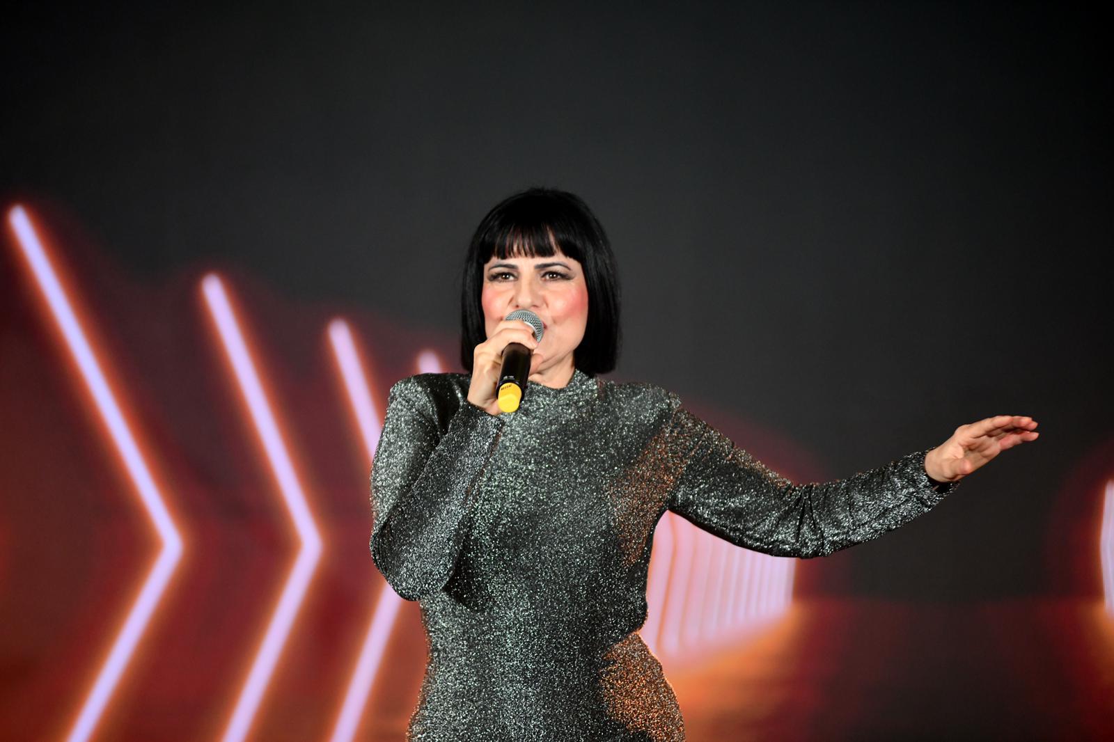 Olbia, Lucia Budroni ancora una volta protagonista del palco Casa Sanremo