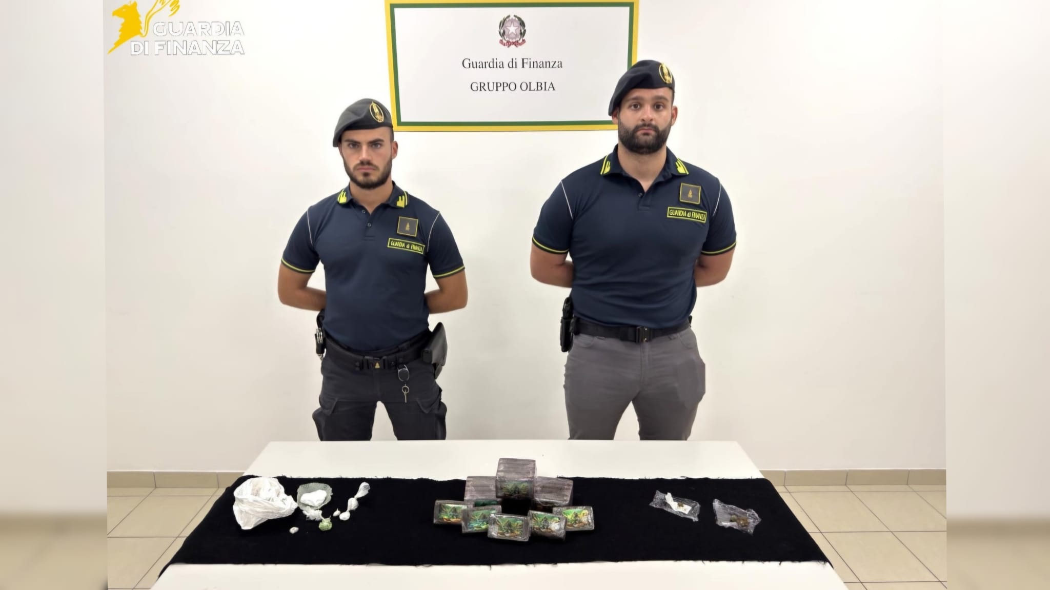 Olbia, ritira un pacco dalla Spagna con hashish e viene arrestato