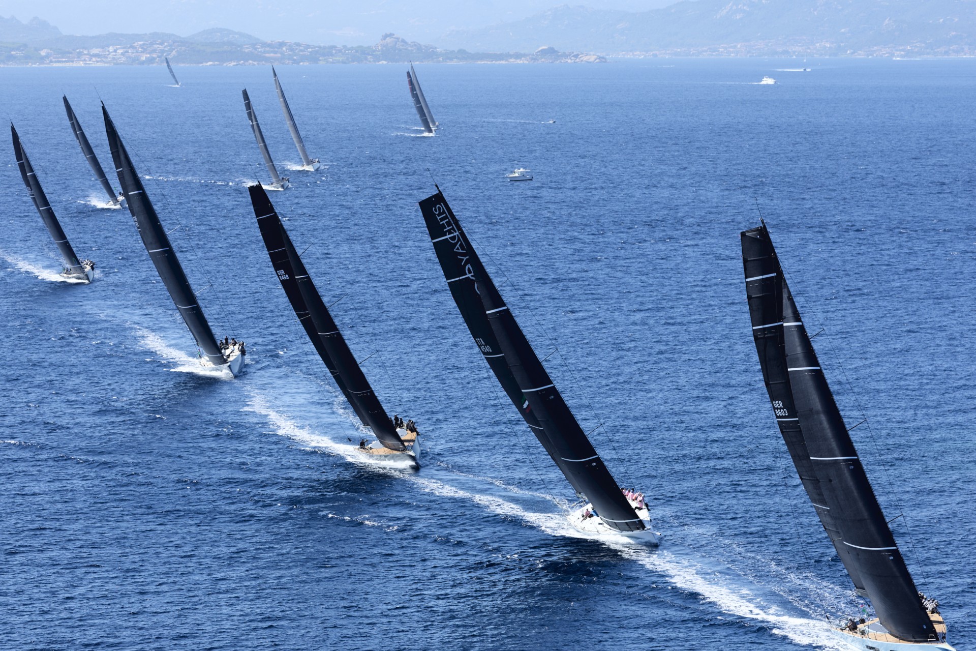 Porto Cervo capitale della vela: a settembre tornano i Maxi Yacht